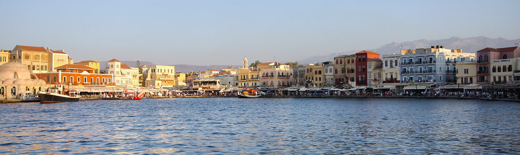 Κινητό διαδίκτυο στα ελληνικά νησιά: χρήσιμες συμβουλές για κάθε διαδρομή